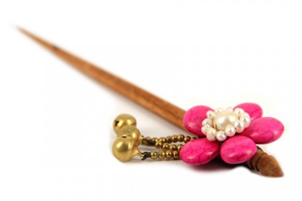 Accessoires cheveux rose pour coiffure