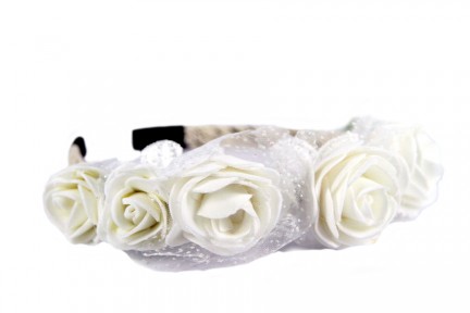 Couronne de fleurs blanches