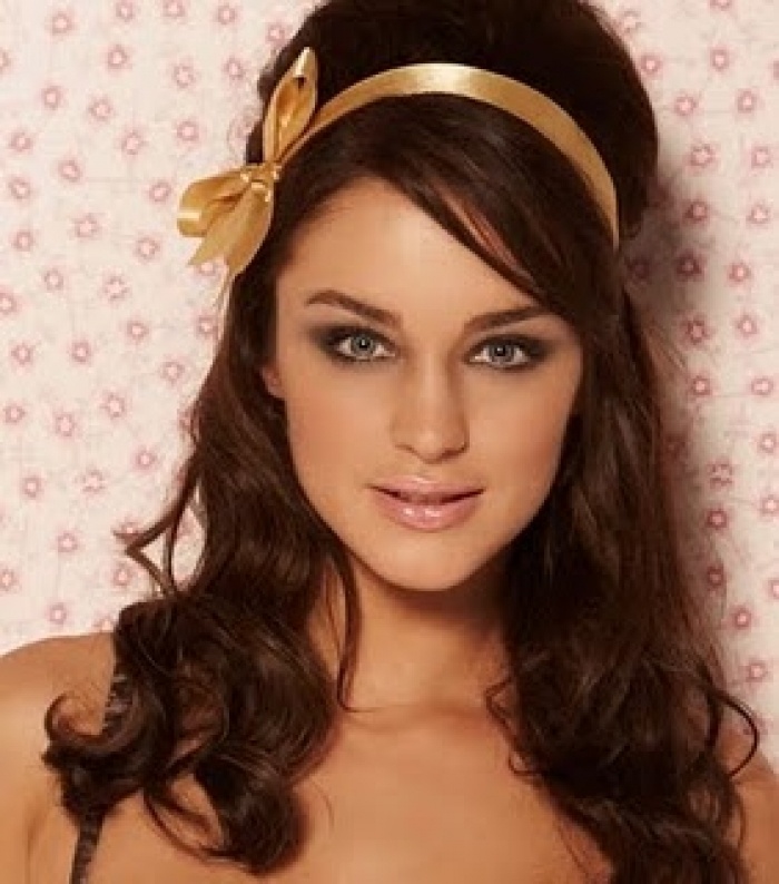 coiffure pin up bandeau