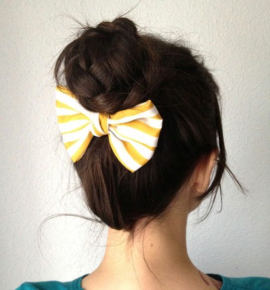 Comment porter une barrette en noeud